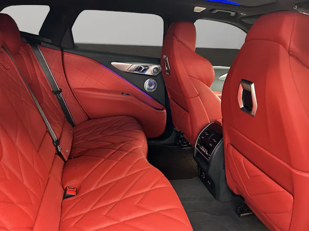 BMW XM Plug-in Hybrid