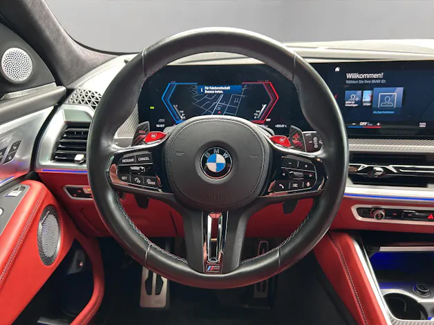 BMW XM Plug-in Hybrid