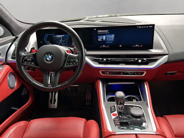 BMW XM Plug-in Hybrid