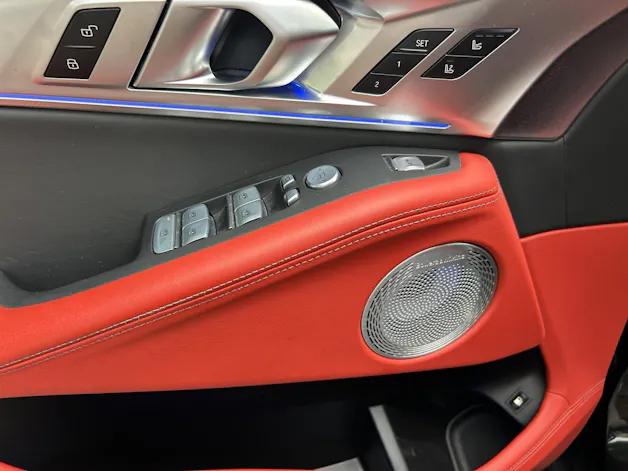BMW XM Plug-in Hybrid