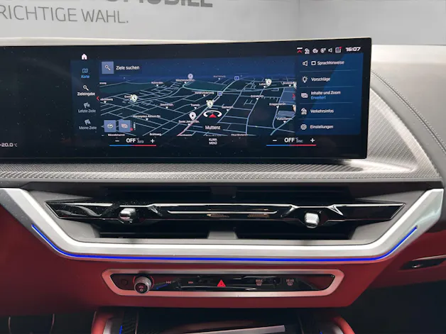 BMW XM Plug-in Hybrid