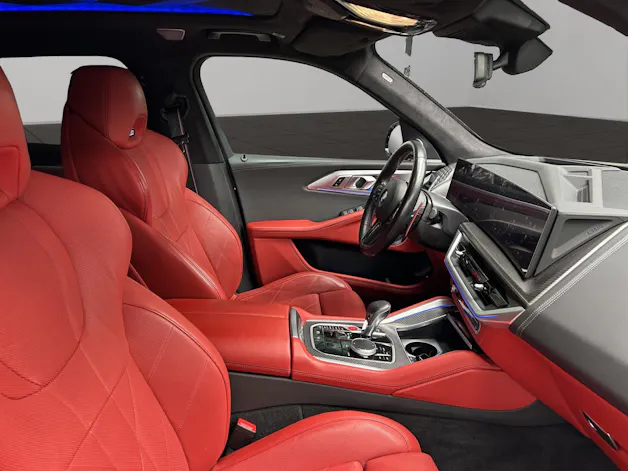 BMW XM Plug-in Hybrid