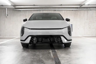 https://vehicle.imgix.net/4282924/0d2a81bd-ac31-42c3-9e29-9547ae14ec2c.jpg