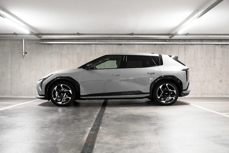image du véhicule KIA EV4