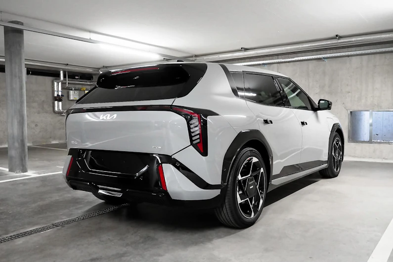 image du véhicule KIA EV4