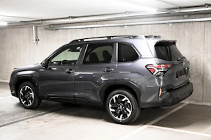 Fahrzeugbild SUBARU Forester Station 2.0i e-Boxer Swiss Plus