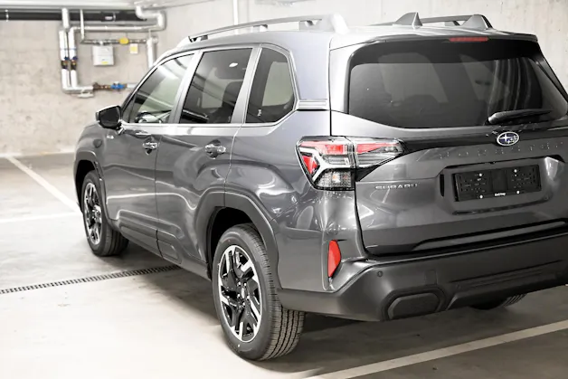 Subaru Forester Station 2.0i e-Boxer Swiss Plus