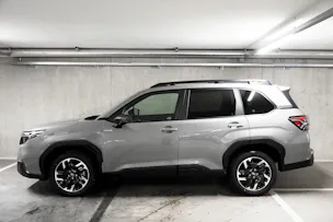 Subaru Forester Station 2.0i e-Boxer Swiss Plus