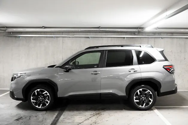 Subaru Forester Station 2.0i e-Boxer Swiss Plus