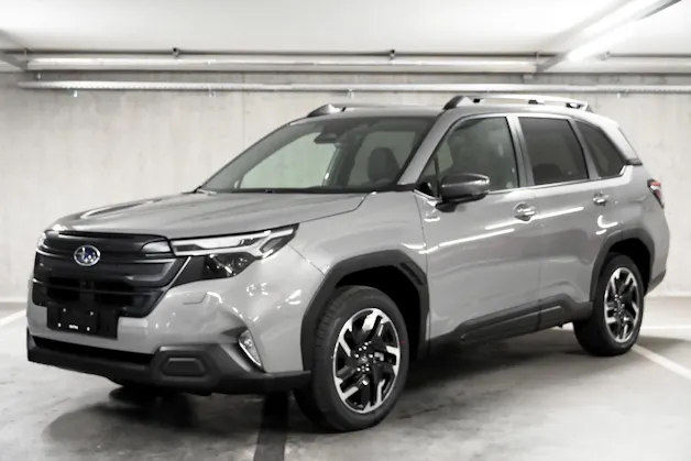 Subaru Forester Station 2.0i e-Boxer Swiss Plus