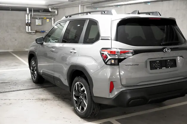 Subaru Forester Station 2.0i e-Boxer Swiss Plus