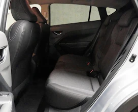 https://vehicle.imgix.net/4282930/9c829234-1772-4203-8771-e0fbf548199e.jpg