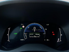 https://vehicle.imgix.net/4282966/da8dbcf1-5237-43c2-9a05-42fef00cc098.jpg