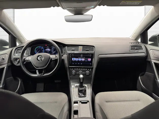 VW Golf VII e