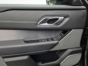 https://vehicle.imgix.net/4282991/a0007215-f9e7-49d4-ada3-6f5c676f5a41.jpg