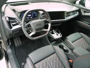 Audi Q4 e-tron Sportback 55 S line quattro