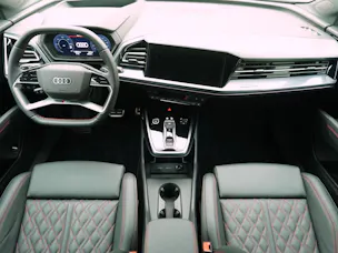 Audi Q4 e-tron Sportback 55 S line quattro