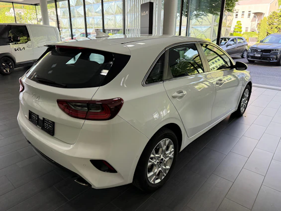 immagine del veicolo 4 immagine del veicolo 4