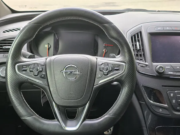 Opel Insignia Sports Tourer 2.8 V6 T 4x4 OPC