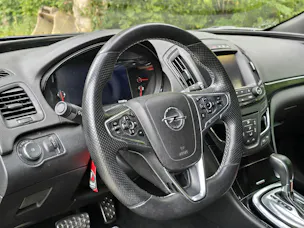 Opel Insignia Sports Tourer 2.8 V6 T 4x4 OPC