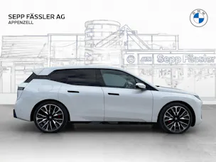 BMW iX xDrive60