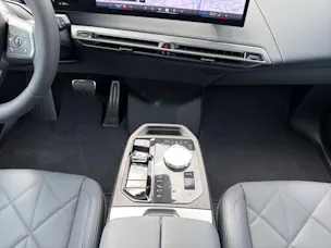 BMW iX xDrive60