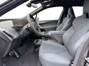 BMW iX xDrive60