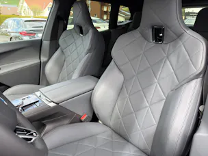 BMW iX xDrive60