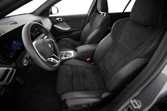 https://vehicle.imgix.net/4283049/cbdb6508-2e13-437e-bfc0-e2ee3313d647.jpg