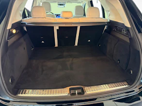 https://vehicle.imgix.net/4283059/d38aa37c-e998-448c-95cb-425dc748adfb.jpg