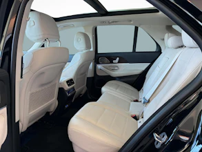 https://vehicle.imgix.net/4283059/f767053c-1597-4cdf-97b6-d1fb6a6675a1.jpg