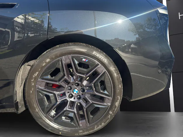 BMW iX xDrive60