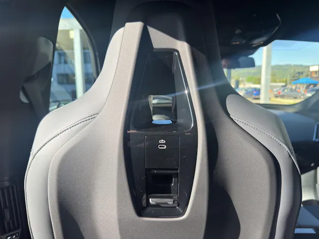 BMW iX xDrive60
