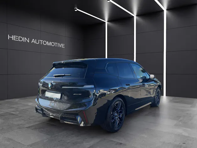 BMW iX xDrive60