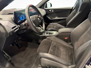https://vehicle.imgix.net/4283238/a5f67b83-87f4-493f-9425-38f030a0ad46.jpg