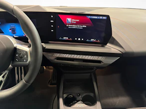 https://vehicle.imgix.net/4283238/c72b5820-4a01-45a9-96b4-4cde1fa828ee.jpg