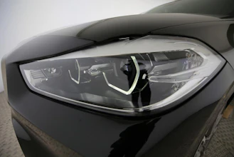 https://vehicle.imgix.net/4283300/d322f8f3-23cd-4cf2-9eb3-1c0670978291.jpg
