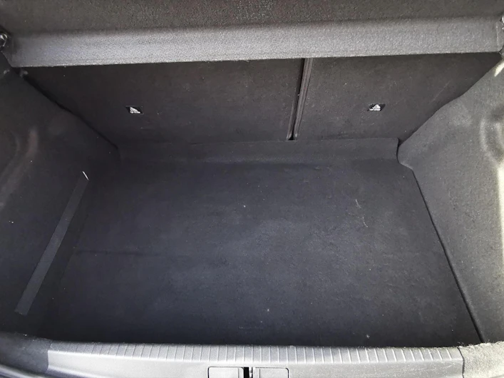 Fahrzeugbild PEUGEOT 208