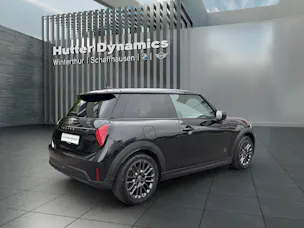 Mini F66 1.5i Cooper C Essential Trim
