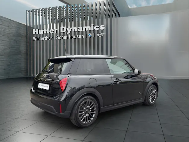 Mini F66 1.5i Cooper C  Essential Trim