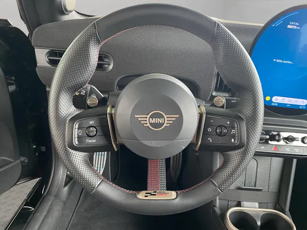 MINI Cabrio F67 2.0i John Cooper Works