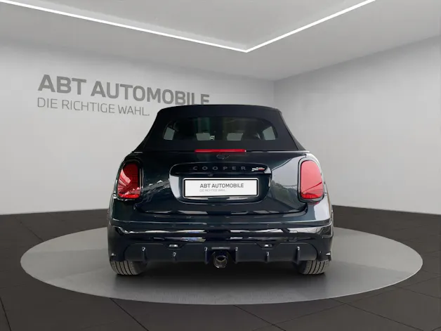 MINI Cabrio F67 2.0i John Cooper Works