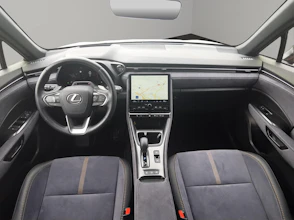https://vehicle.imgix.net/4283327/16cd2665-a911-49fe-951d-33f5c52ddcd4.jpg