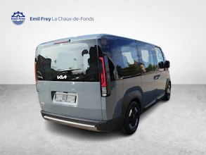 https://vehicle.imgix.net/4283347/a415ea68-4127-4ab7-a5d3-cf41c8ca8d54.jpg