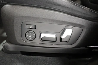 https://vehicle.imgix.net/4283350/f3aca350-53a5-4c2d-9c8a-2a8840673204.JPG
