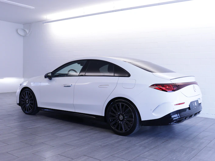 image du véhicule MERCEDES-BENZ CLA 220