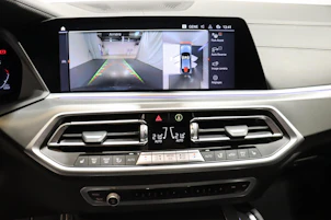 immagine del veicolo BMW X6 M50i