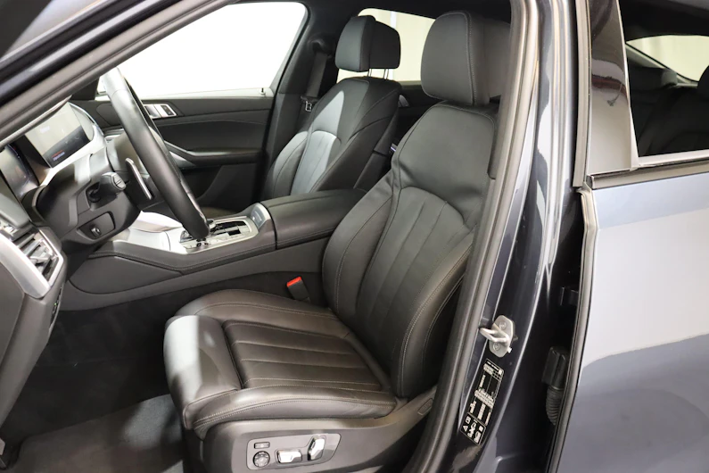image du véhicule BMW X6