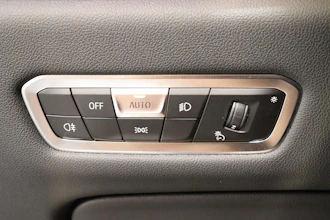 https://vehicle.imgix.net/4283391/ba052dd8-390f-4db9-9434-f2afc117918a.JPG