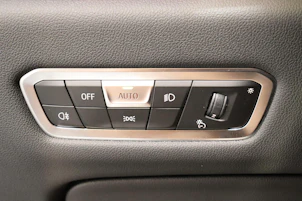 immagine del veicolo BMW X6 M50i